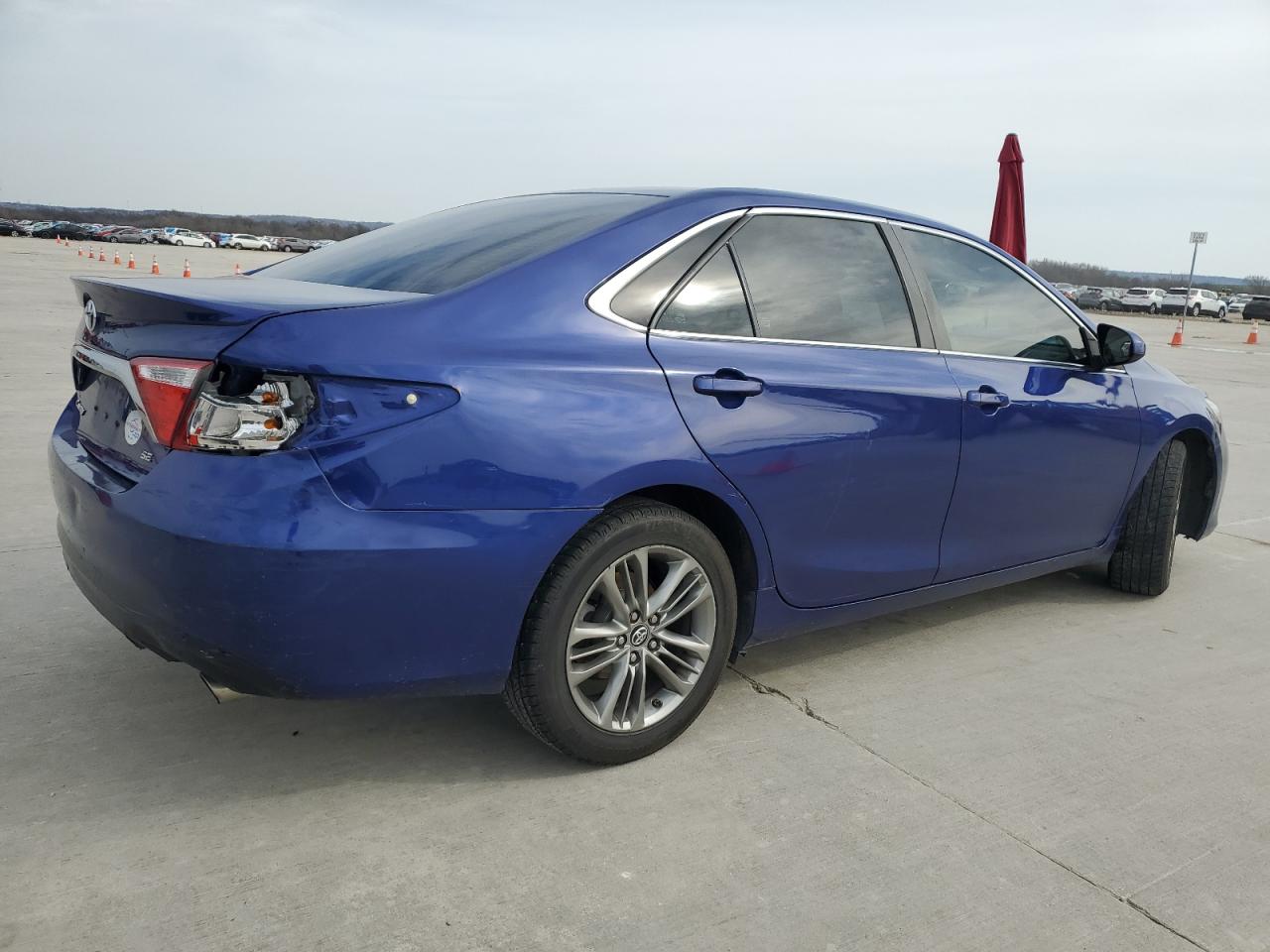 2016 Toyota Camry - Image 3