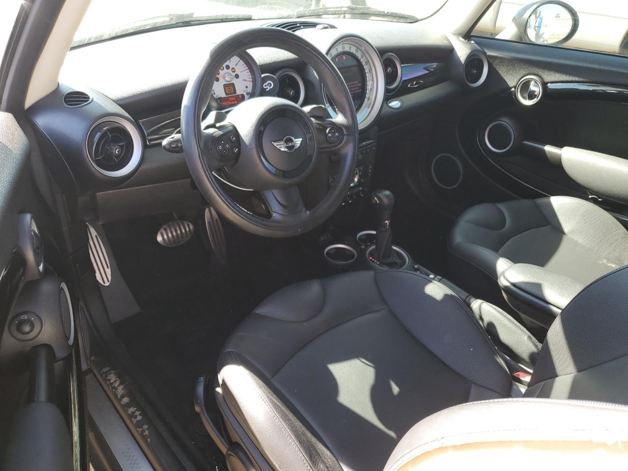 2013 MINI Cooper - Image 8