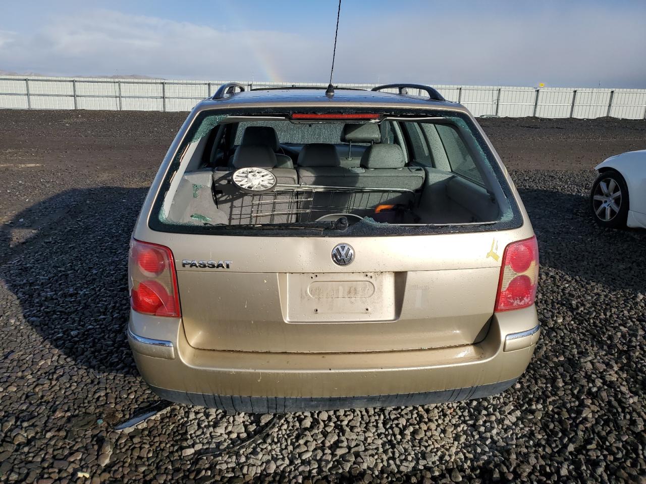 2001 Volkswagen Passat - Image 6