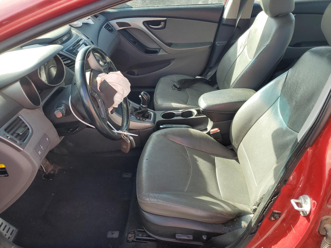 2015 Hyundai Elantra - Image 7