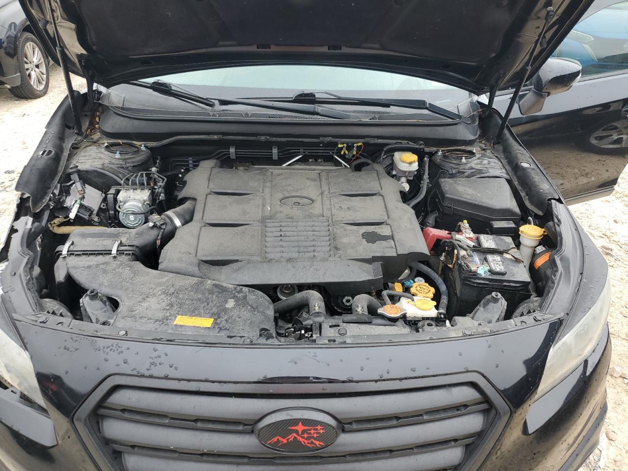 2015 Subaru Outback - Image 12