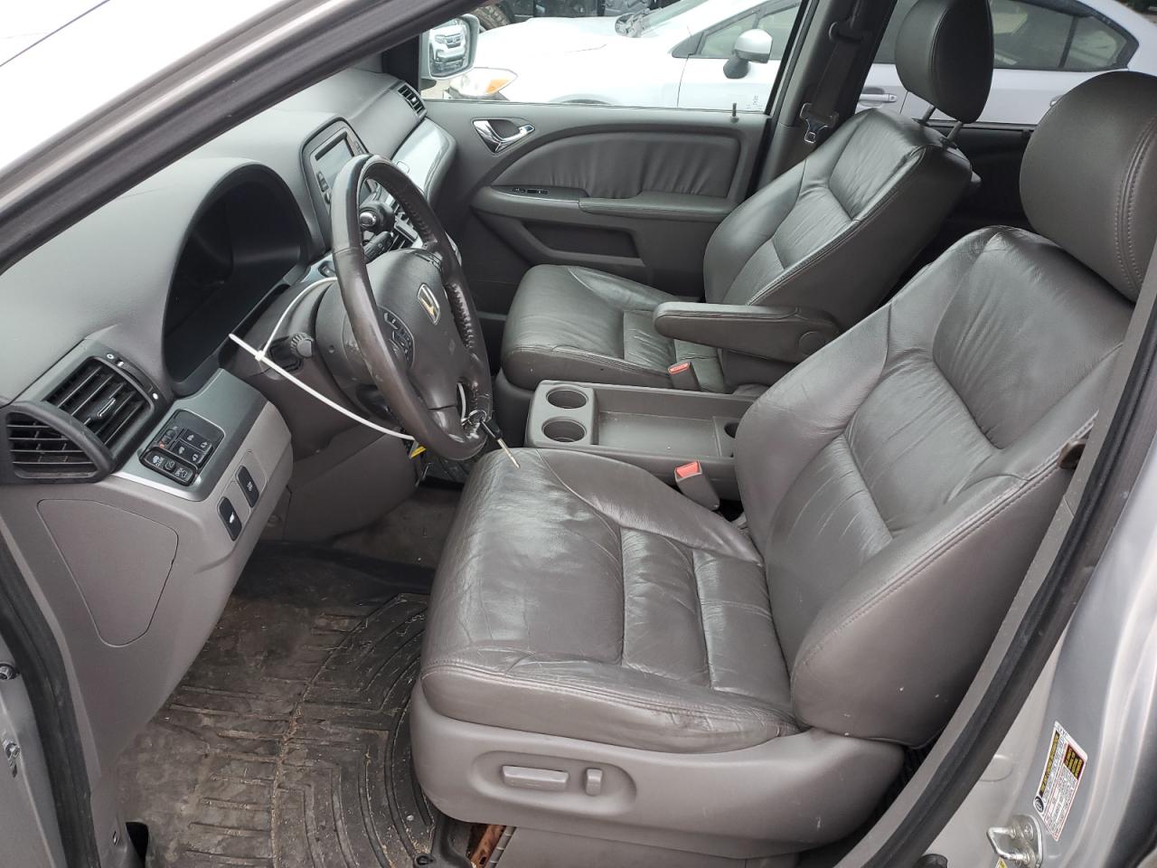 2010 Honda Odyssey - Image 7