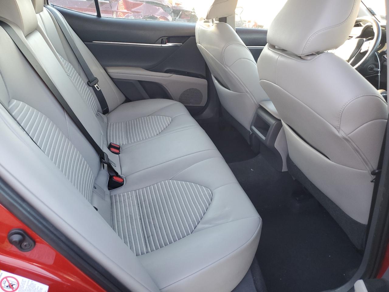 2019 Toyota Camry - Image 11