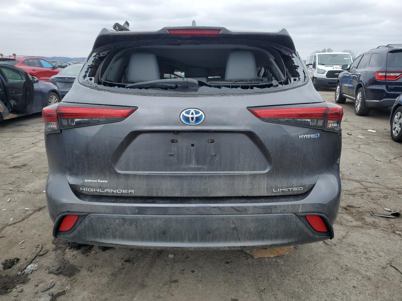2021 Toyota Highlander - Image 6