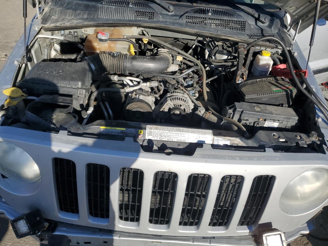 2006 Jeep Liberty (North America) - Image 13