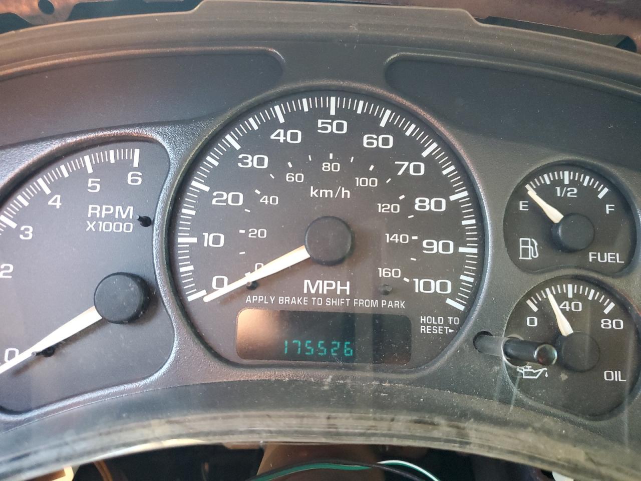2002 Chevrolet Tahoe - Image 9