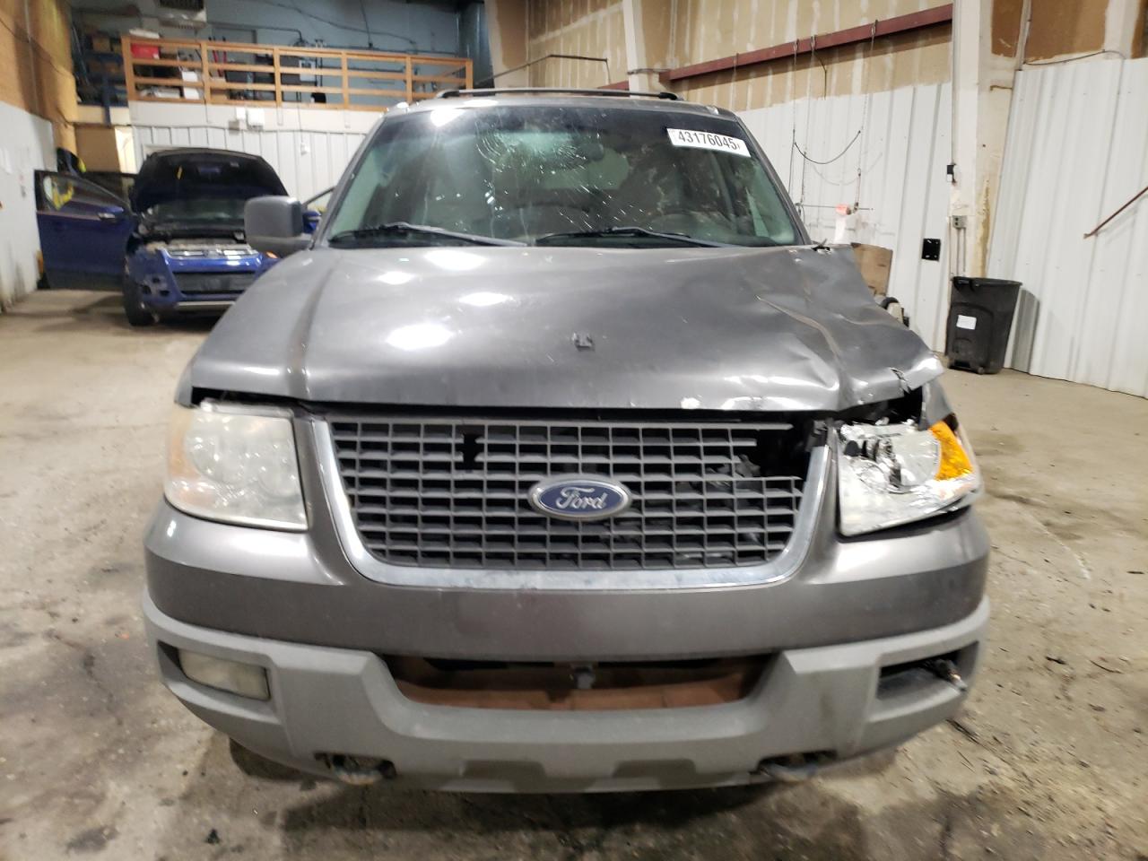 2003 Ford Expedition - Image 5