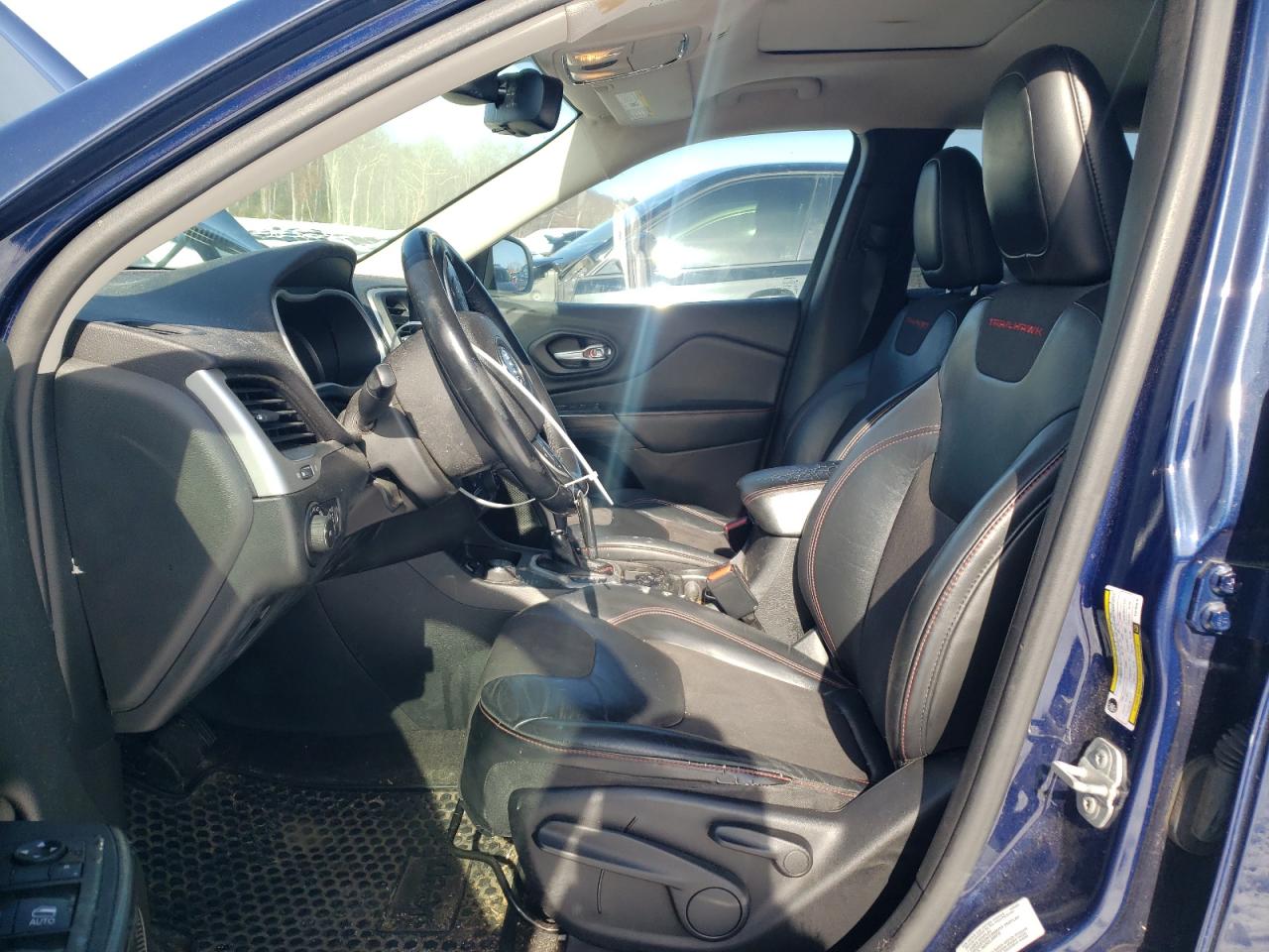 2015 Jeep Cherokee - Image 7