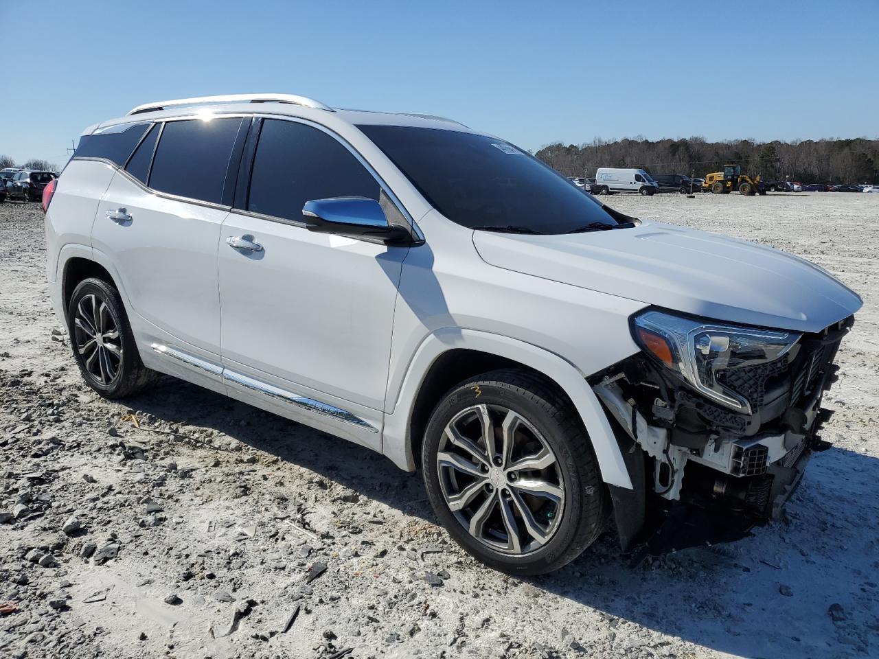 2018 GMC Terrain - Image 4