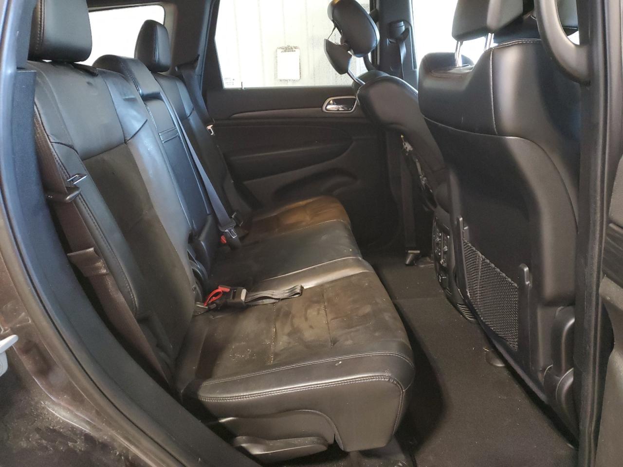 2019 Jeep Grand Cherokee - Image 11