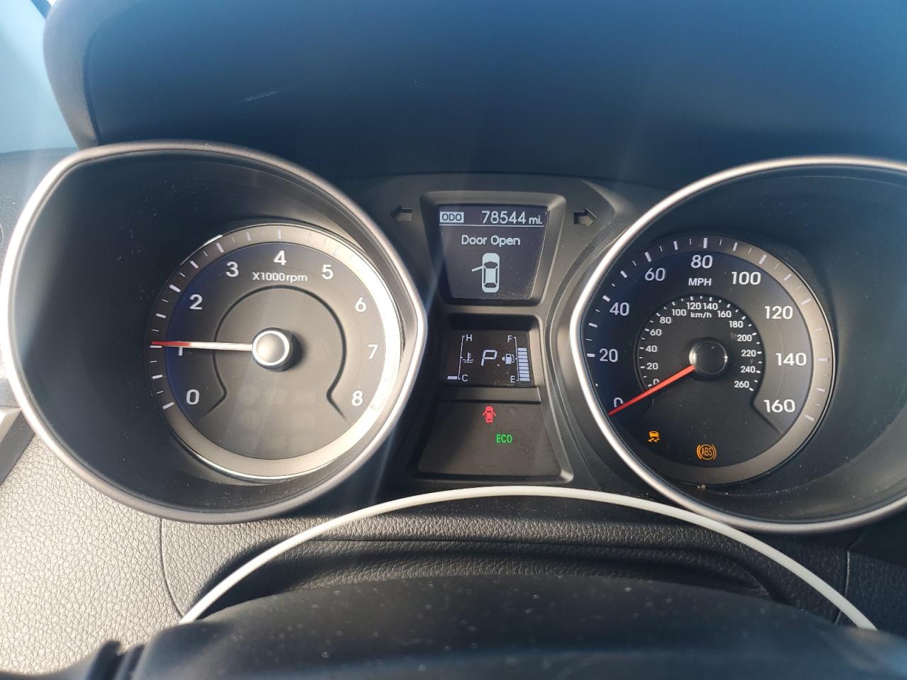 2015 Hyundai Elantra - Image 9