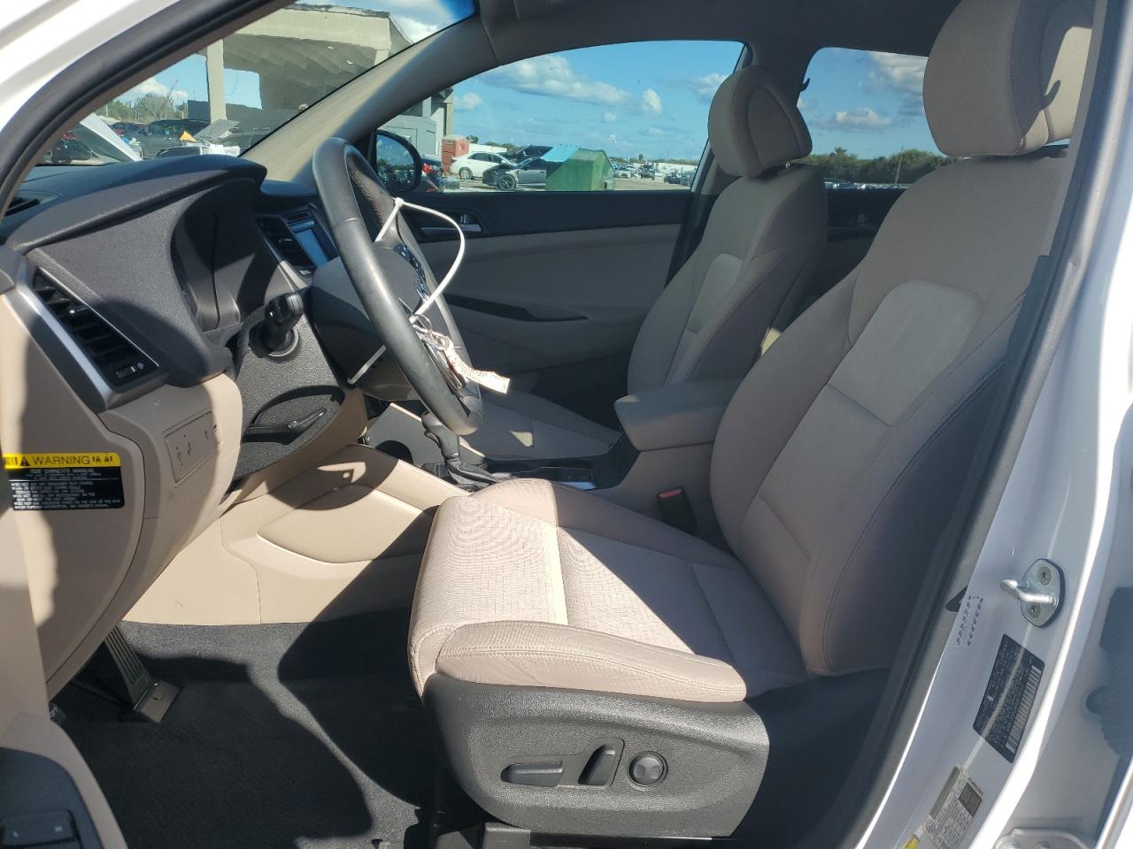 2016 Hyundai Tucson - Image 7