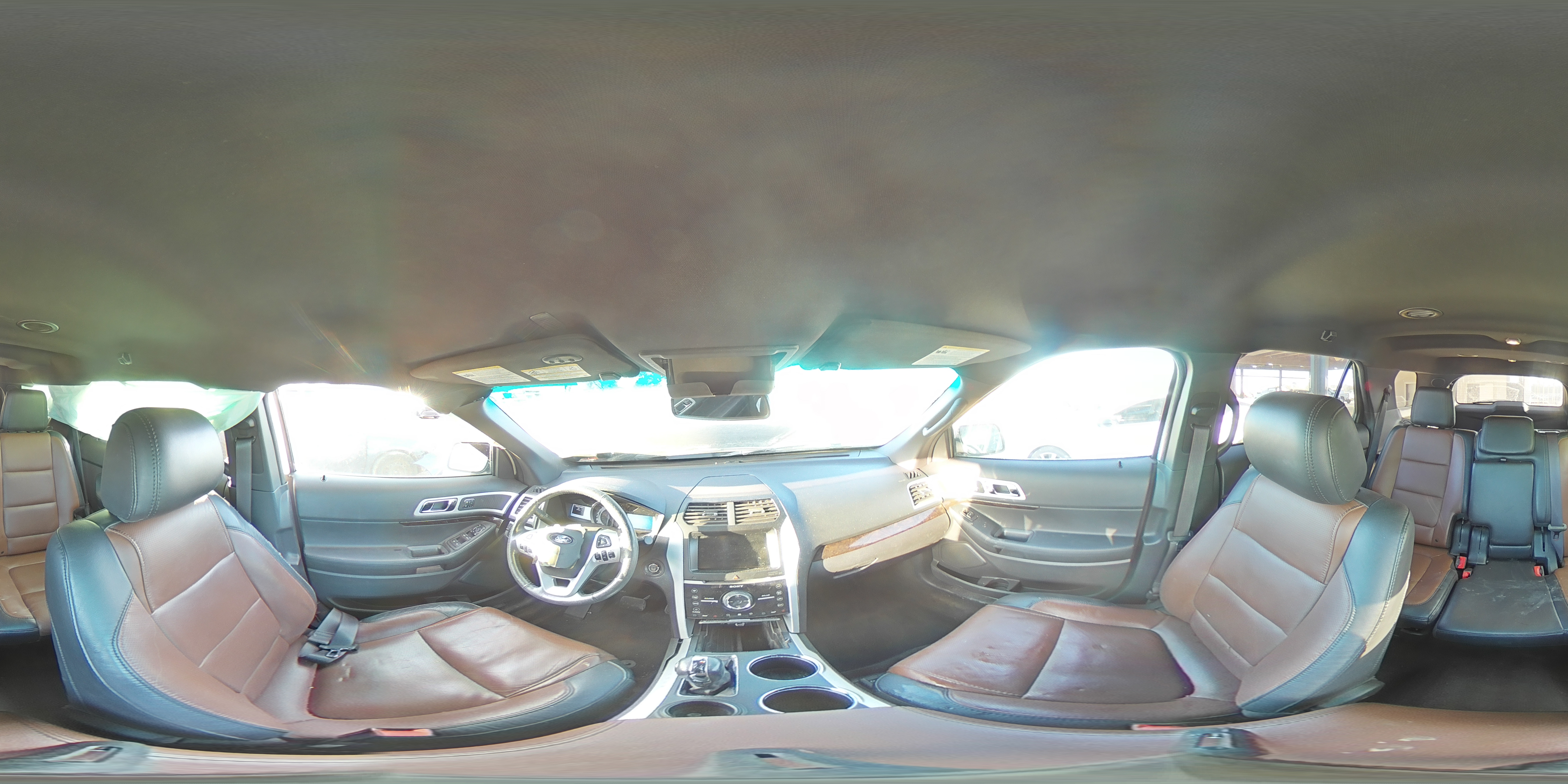 2014 Ford Explorer - Image 13