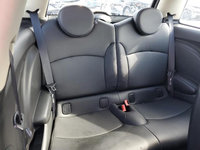 2011 MINI COOPER 