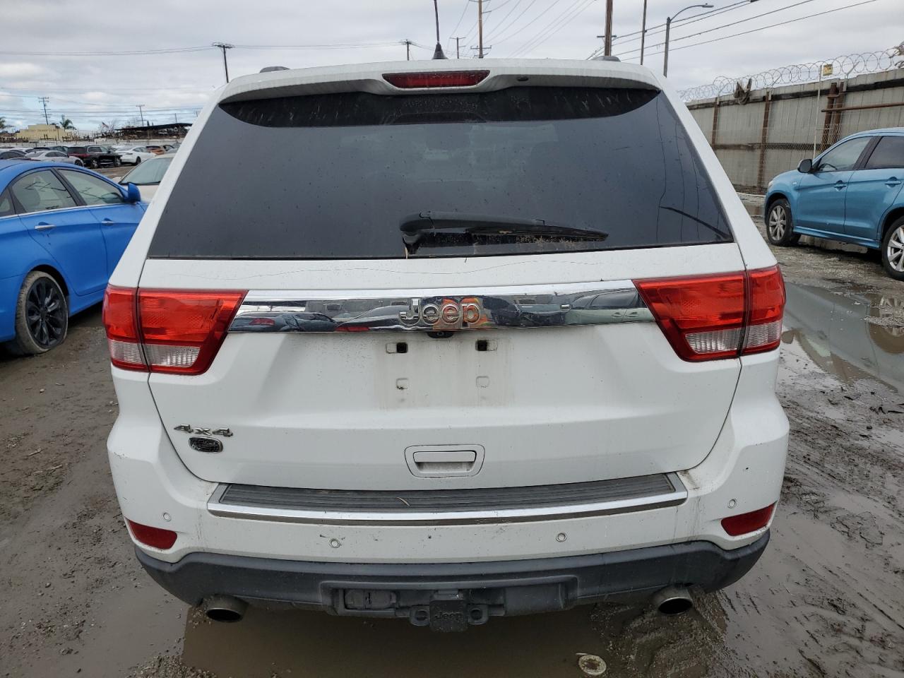 2013 Jeep Grand Cherokee - Image 6