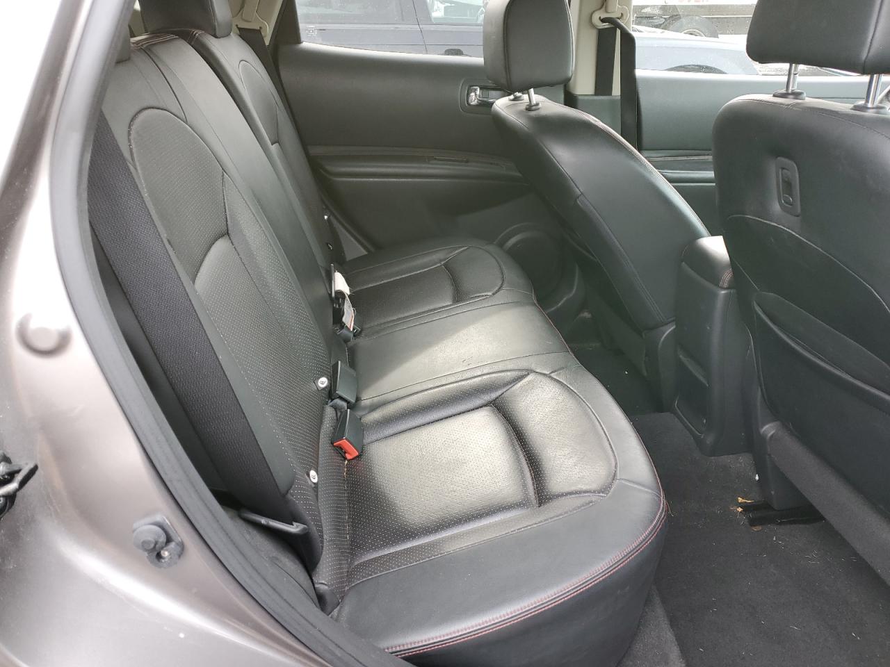 2013 Nissan Rogue - Image 11