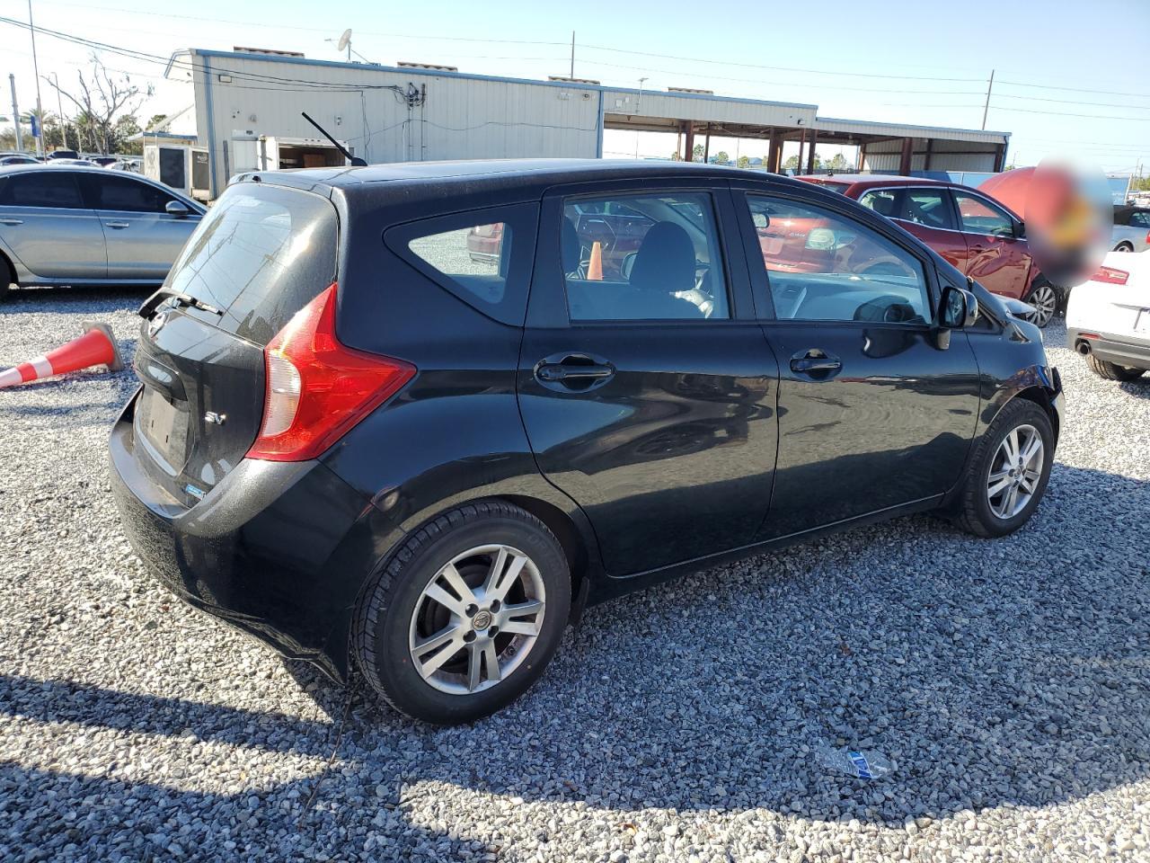 2014 Nissan Versa - Image 3