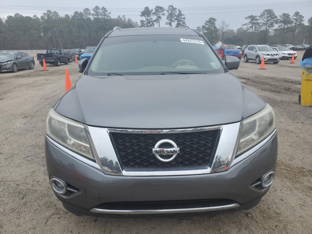 2015 Nissan Pathfinder - Image 5