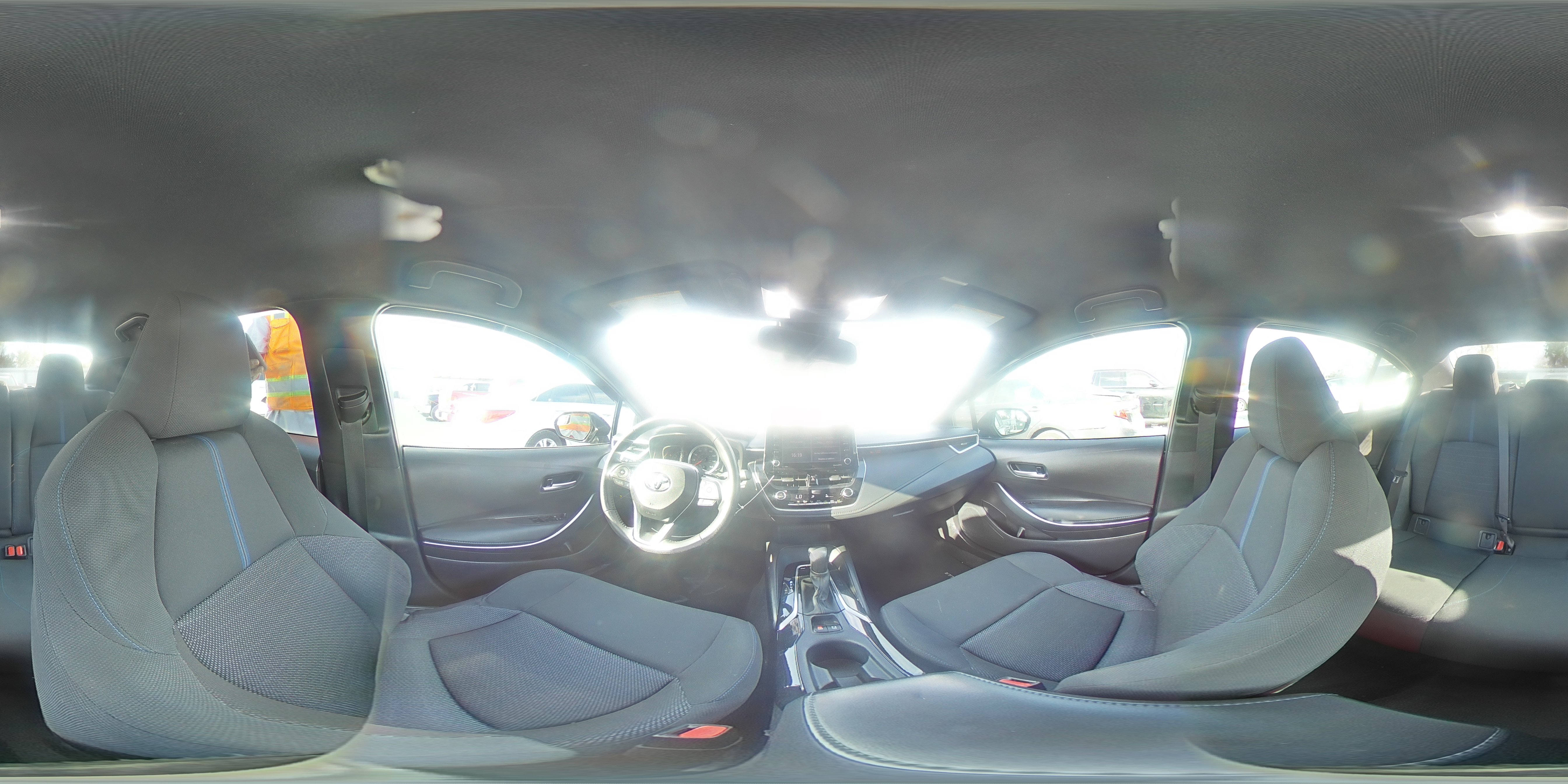 2021 Toyota Corolla - Image 13