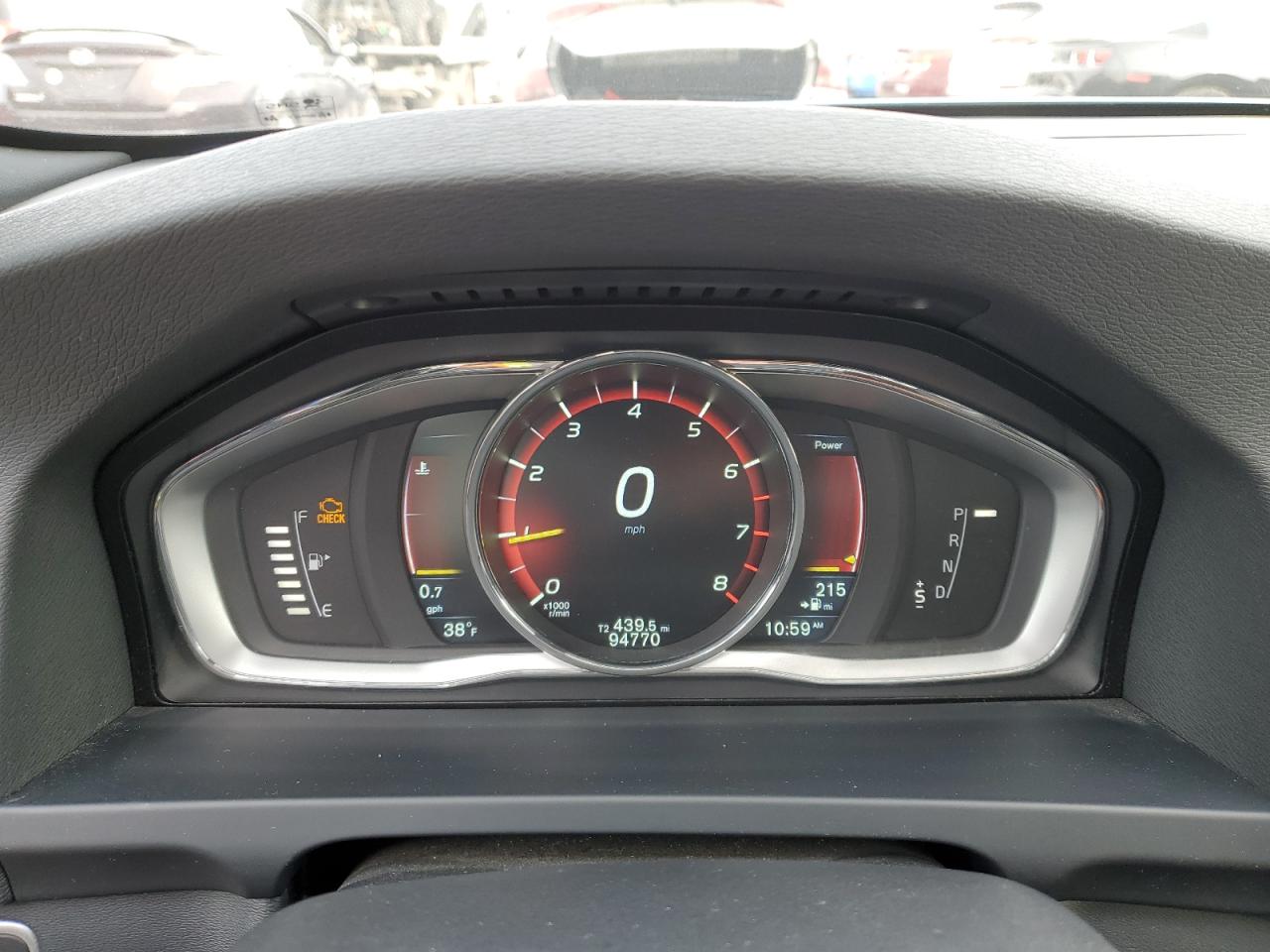 2016 Volvo V60 - Image 9