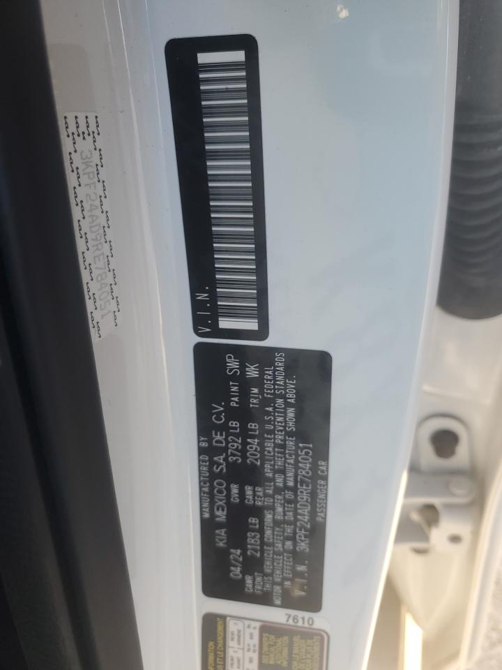 2024 Kia Forte - Image 14