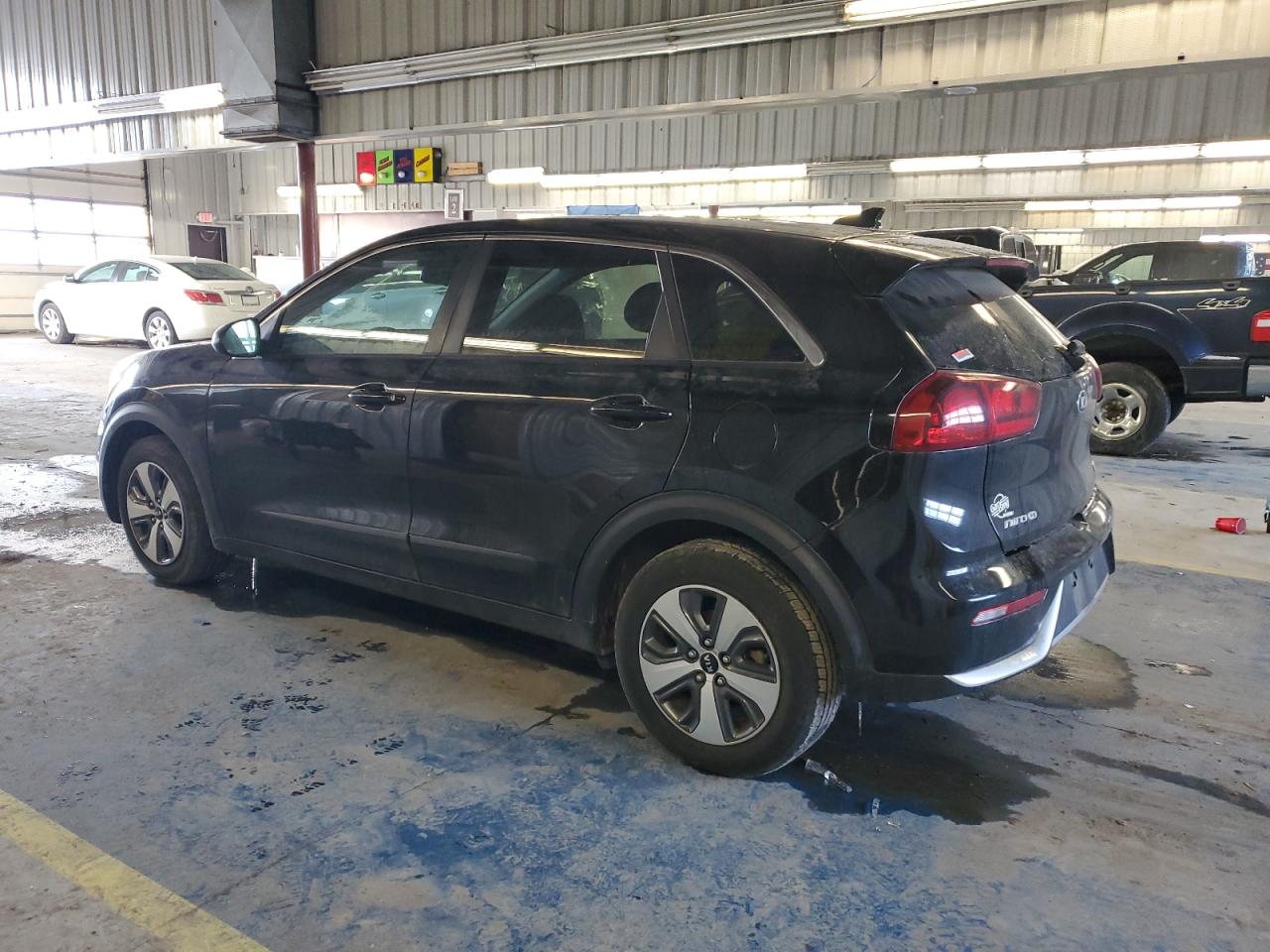 2017 Kia Niro - Image 2