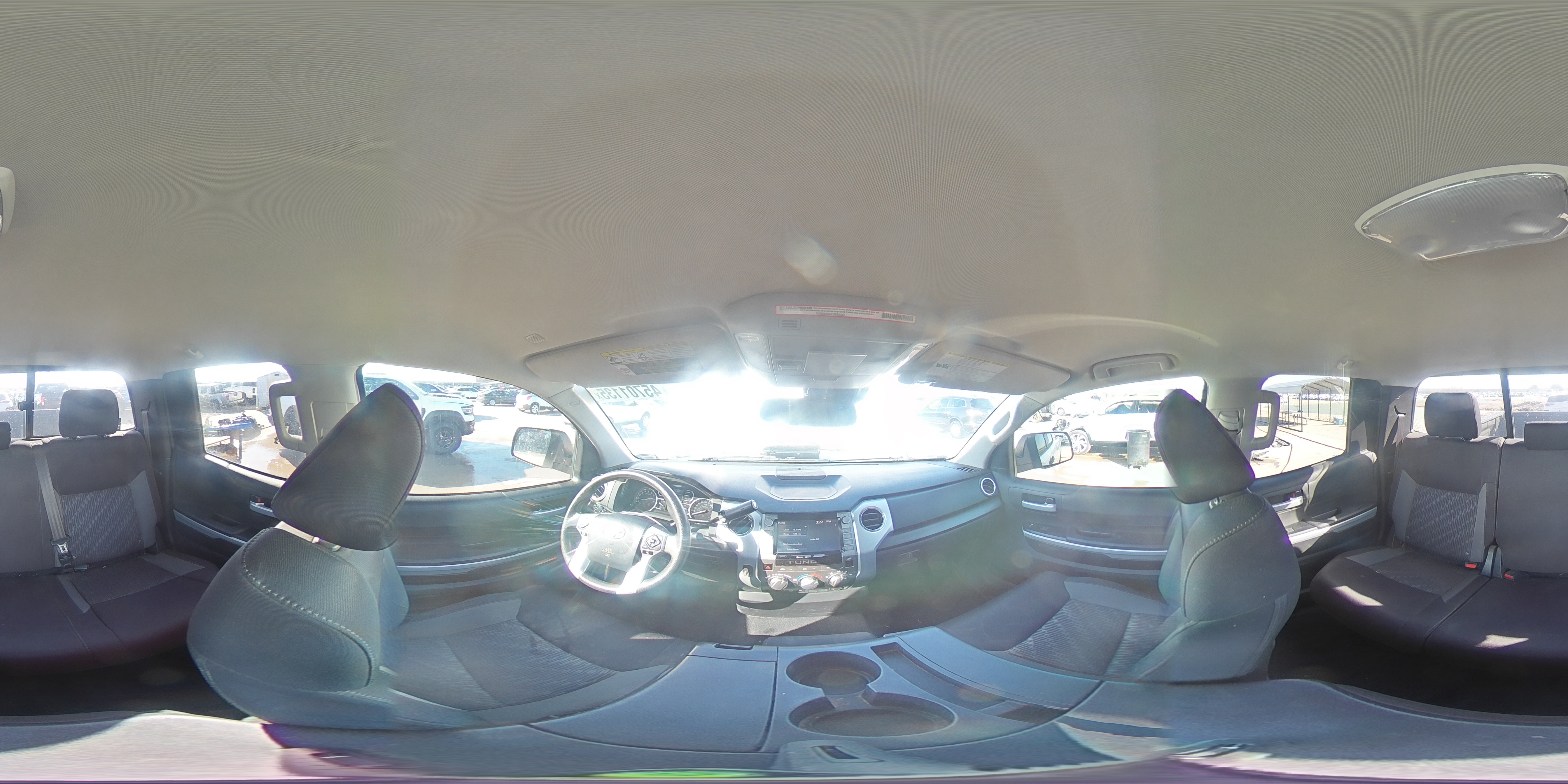 2020 Toyota Tundra - Image 16