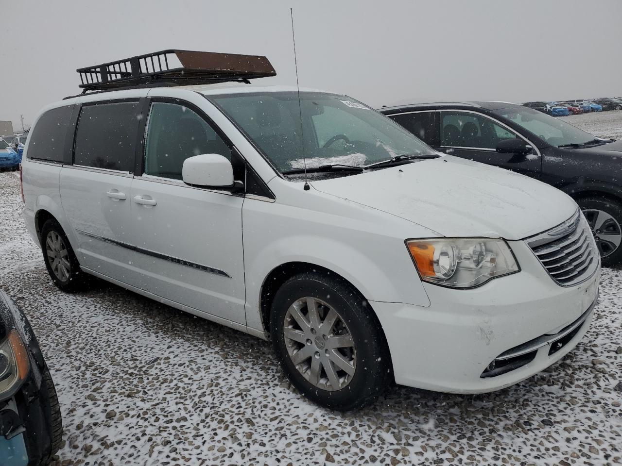 2014 Chrysler Town & Country - Image 4