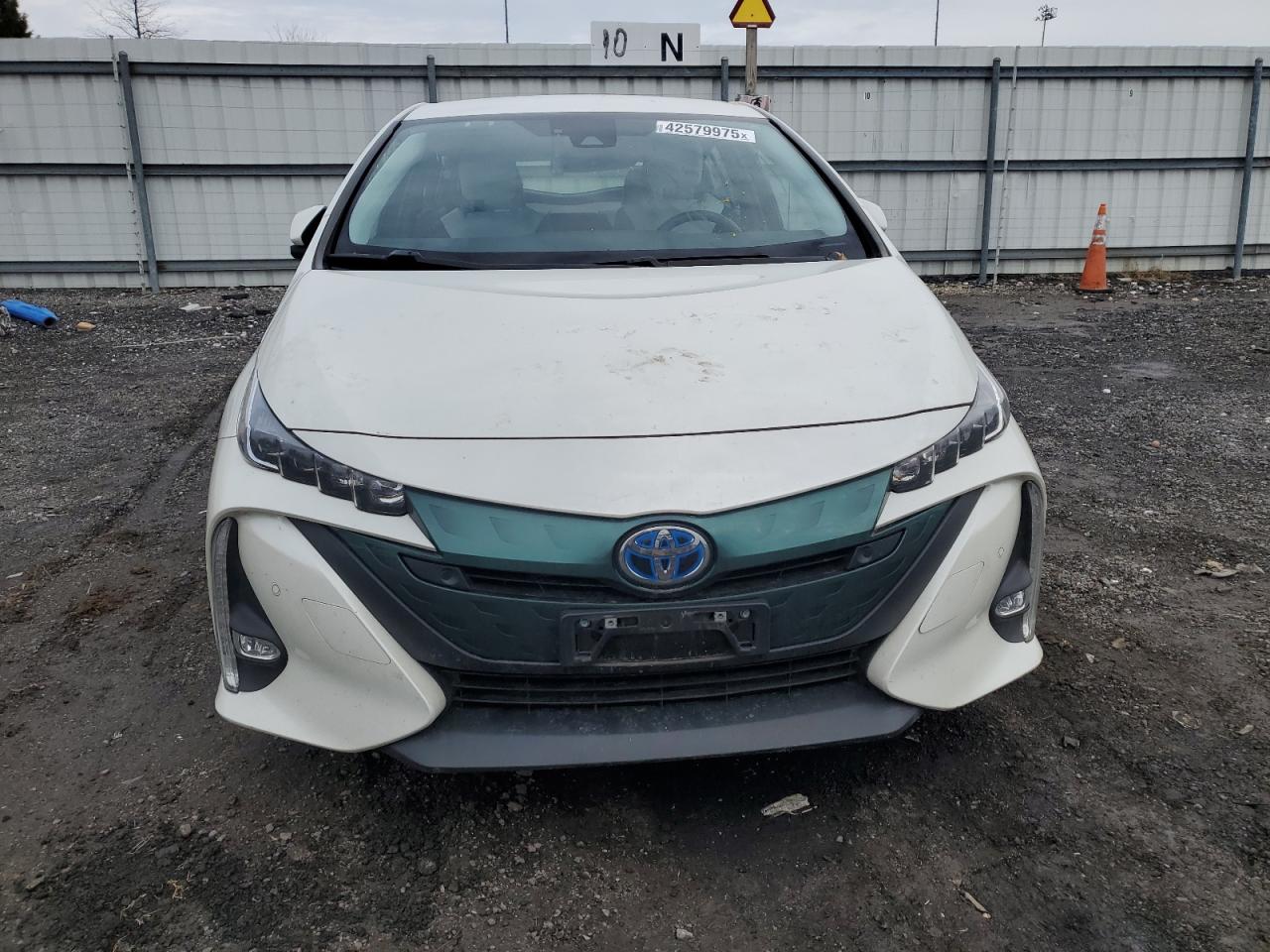 2017 Toyota Prius - Image 5