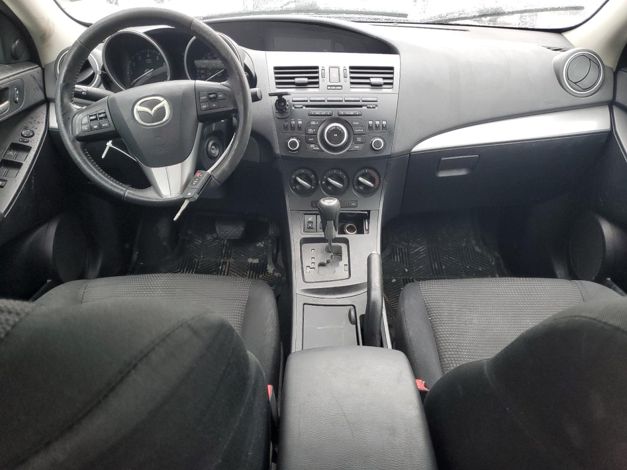 2012 Mazda 3 - Image 8