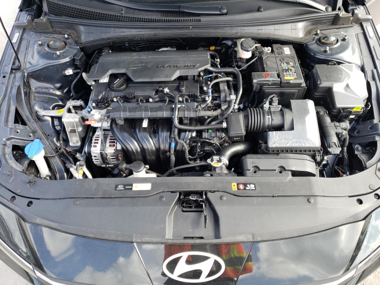 2024 Hyundai Elantra - Image 11