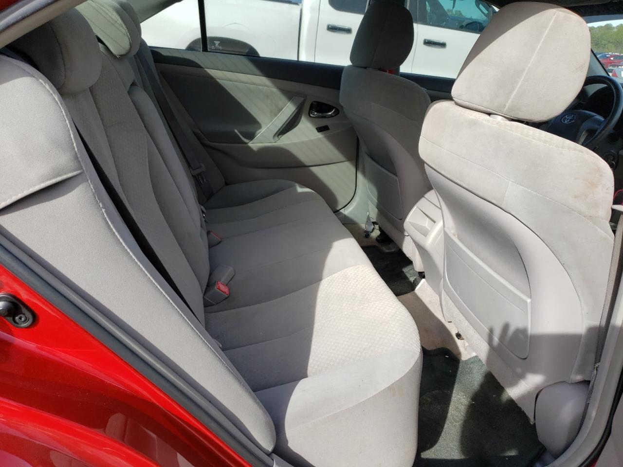 2009 Toyota Camry - Image 10