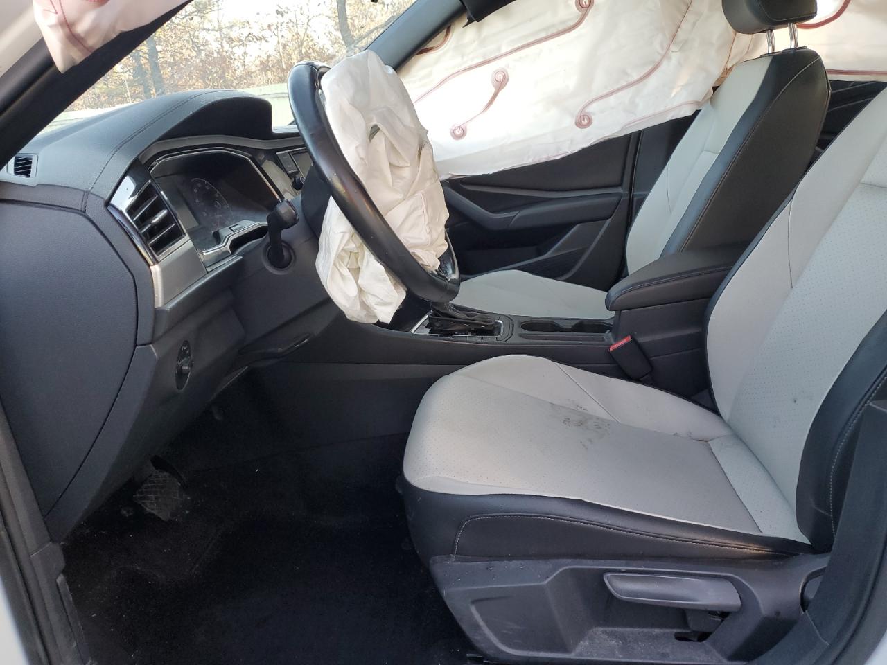 2019 Volkswagen Jetta - Image 7