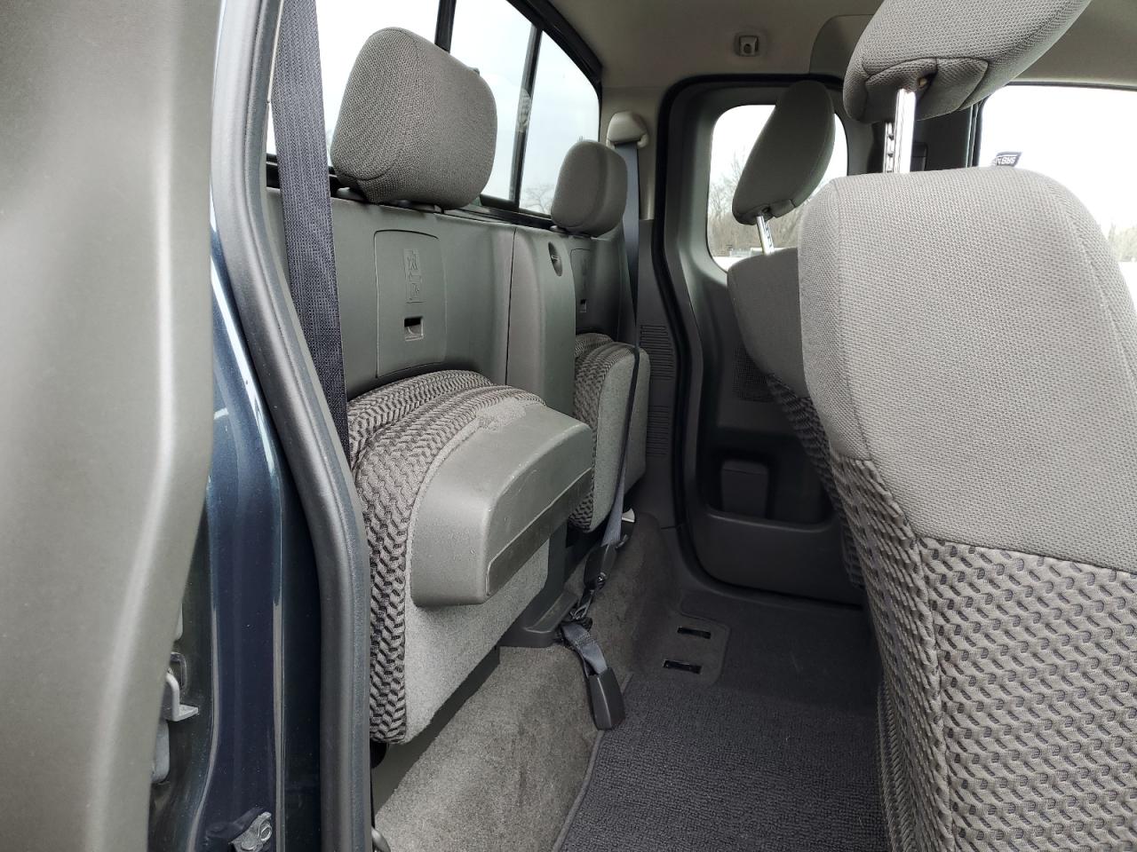 2016 Nissan Navara (Frontier) - Image 10