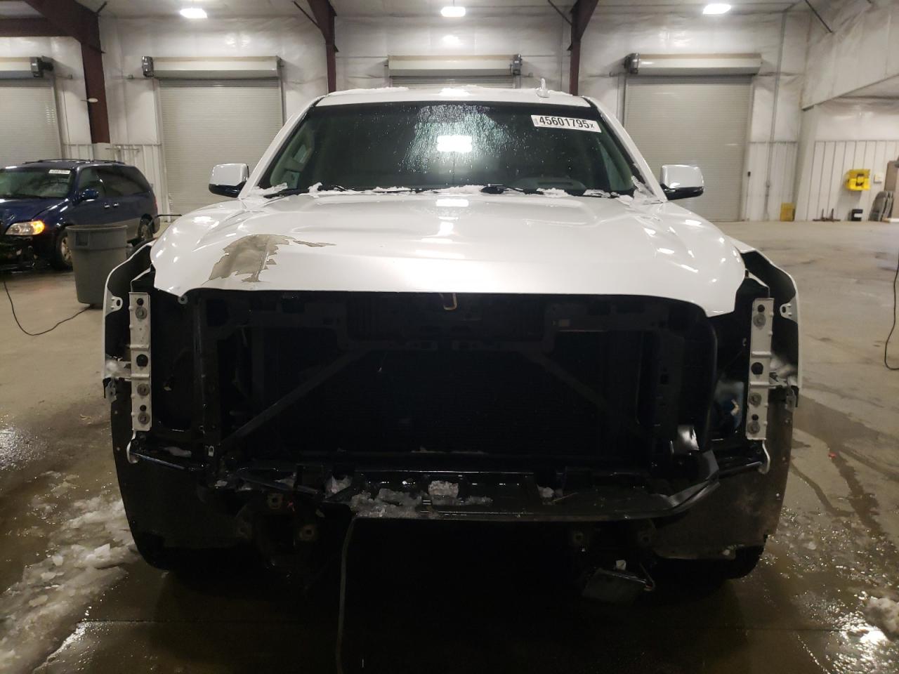 2016 GMC Yukon - Image 5