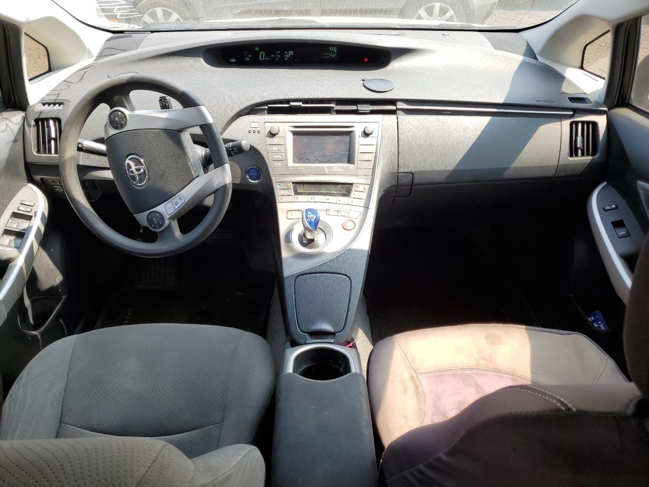 2014 Toyota Prius - Image 8