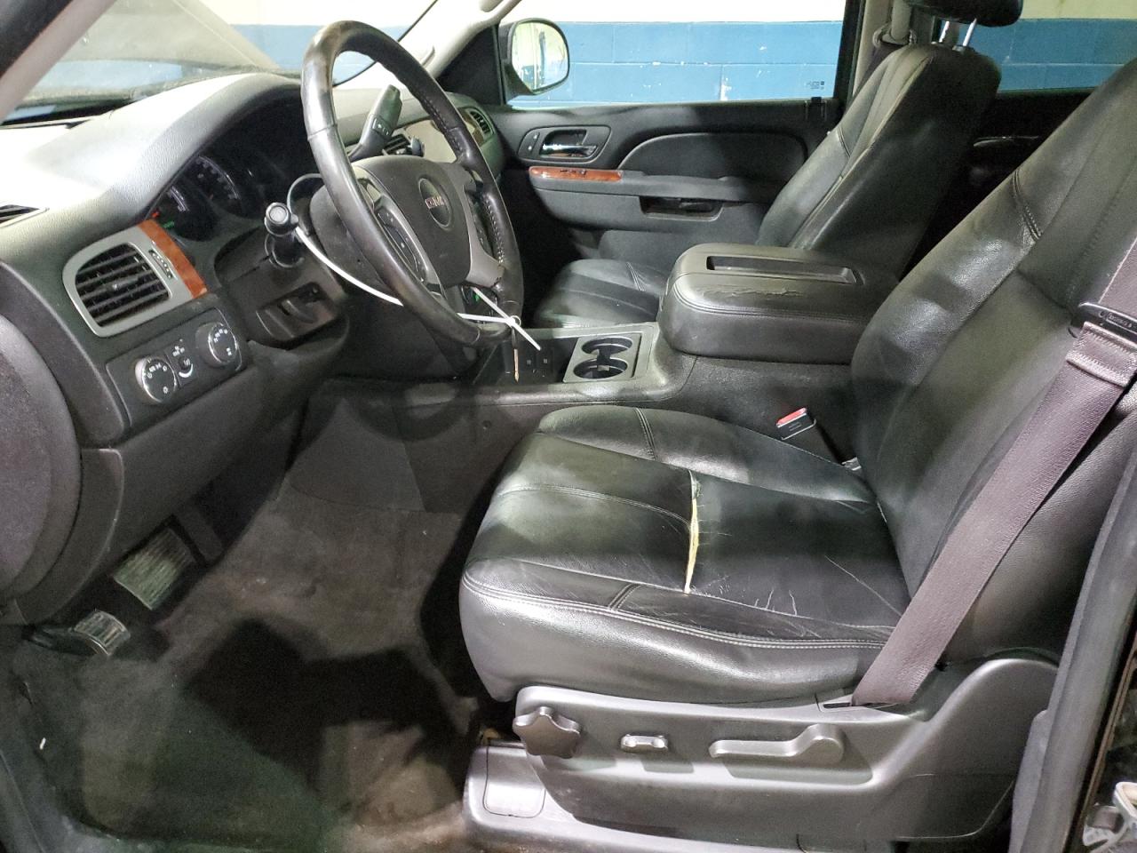 2013 GMC Yukon - Image 7