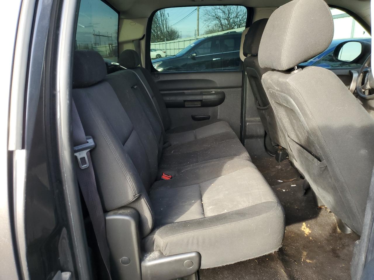 2011 Chevrolet Silverado - Image 10