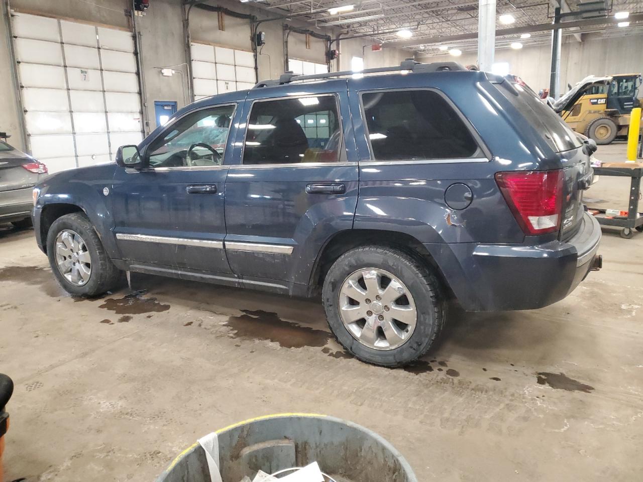2009 Jeep Grand Cherokee - Image 2