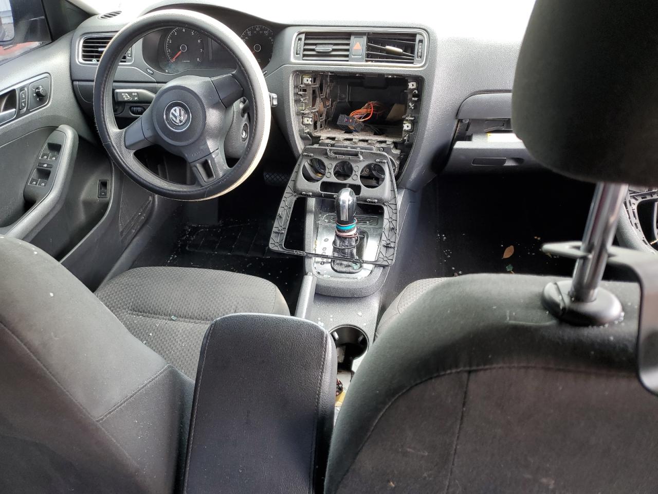 2014 Volkswagen Jetta - Image 8