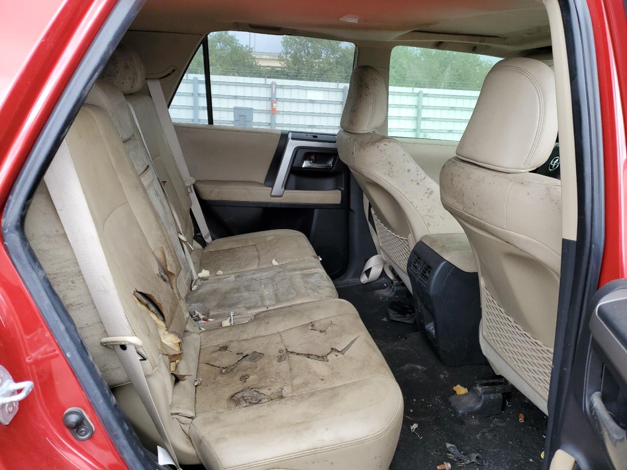 2020 Toyota 4Runner - Image 11