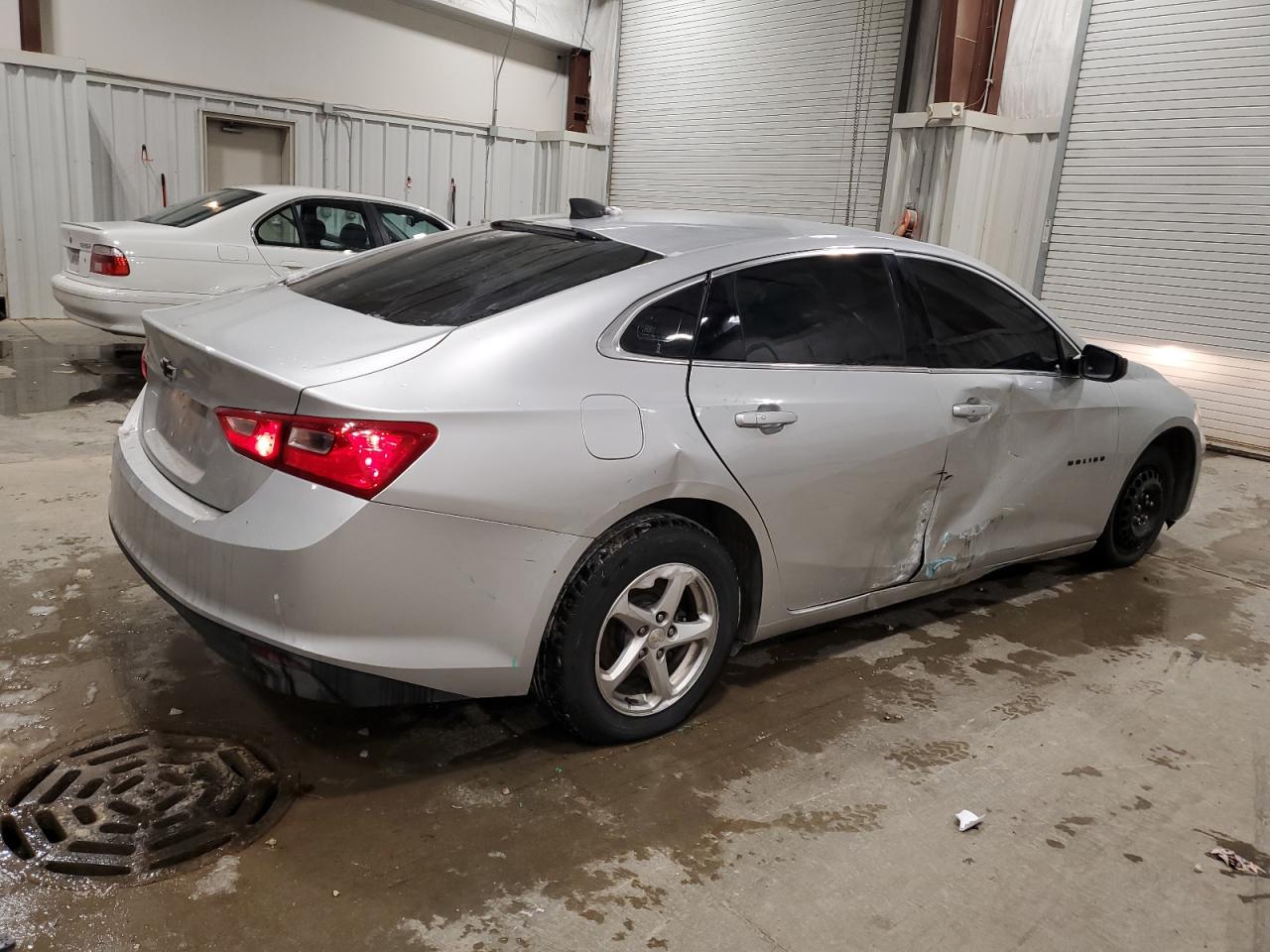 2018 Chevrolet Malibu - Image 3