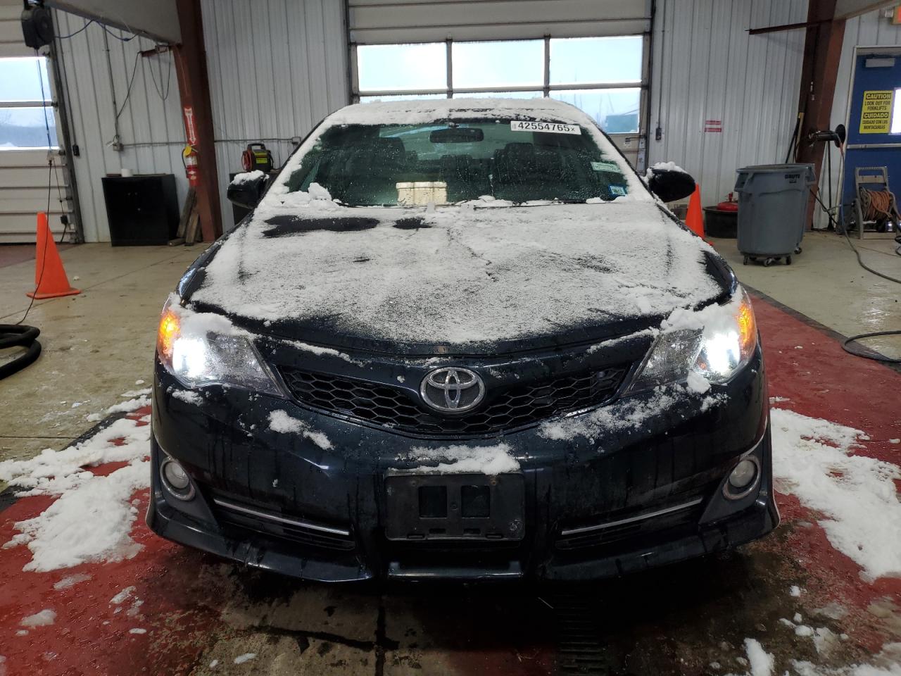2012 Toyota Camry - Image 5