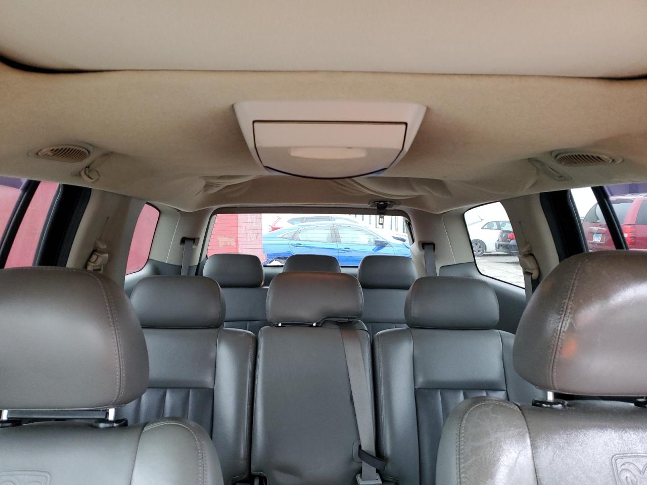 2006 Dodge Durango - Image 10