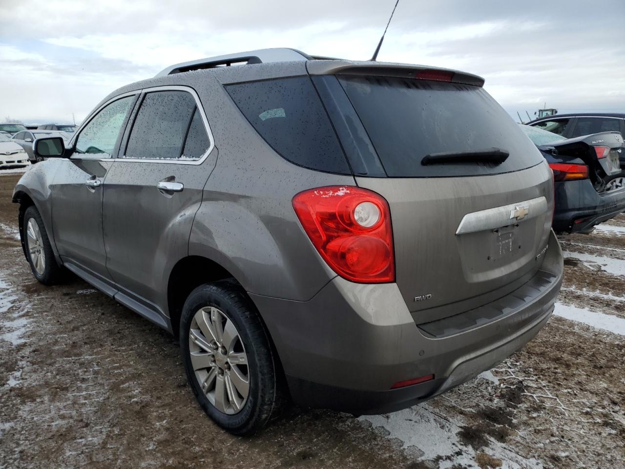 2011 Chevrolet Equinox - Image 2