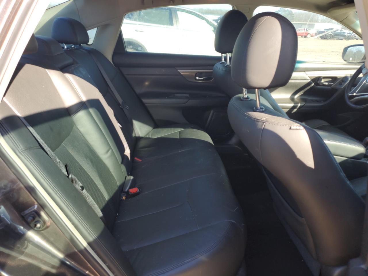 2013 Nissan Altima - Image 10