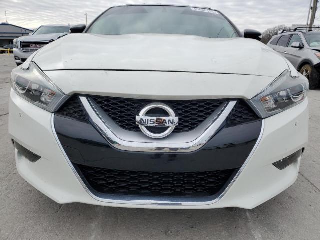  NISSAN MAXIMA 2017 Белы