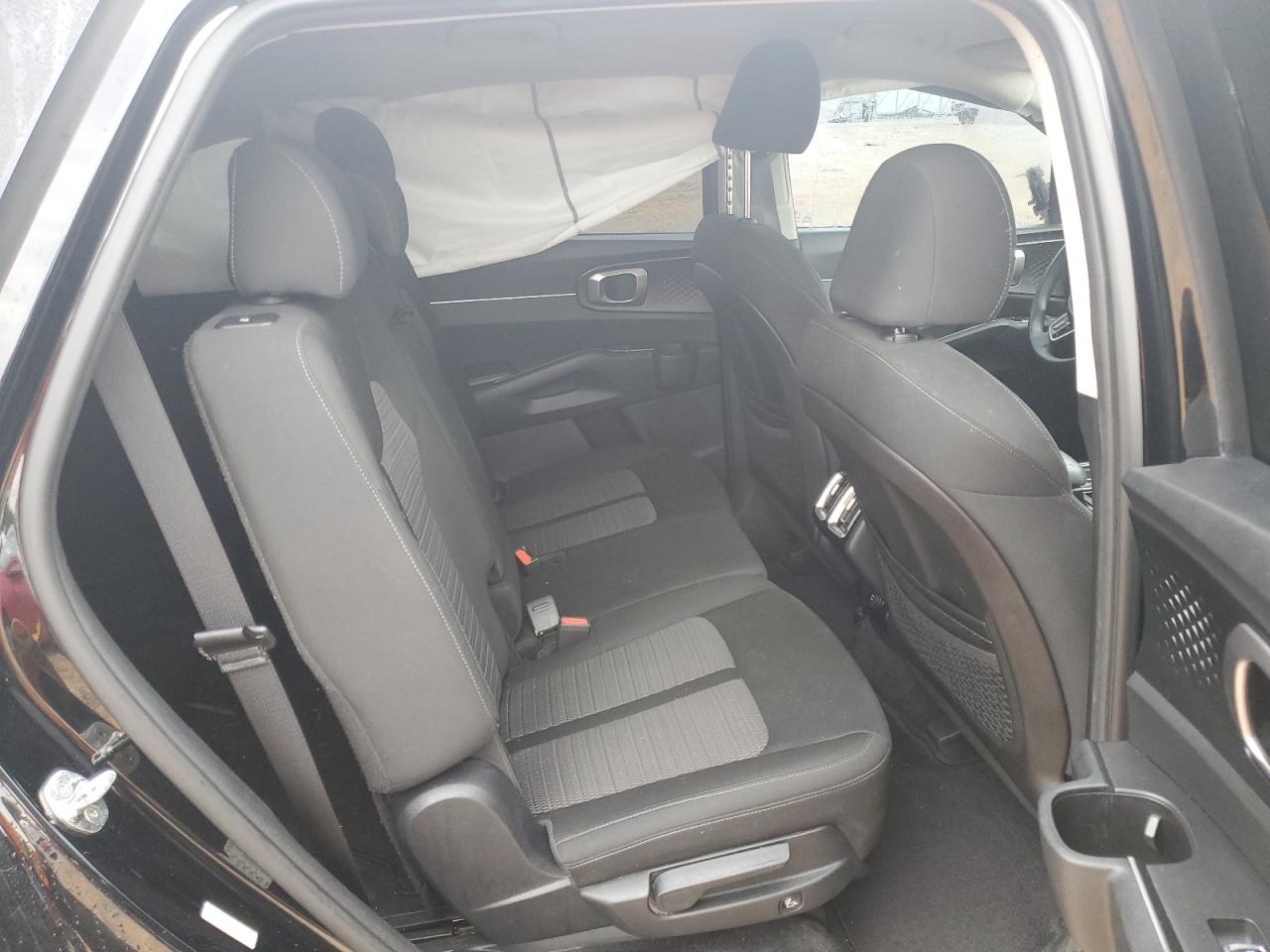 2021 Kia Sorento - Image 11