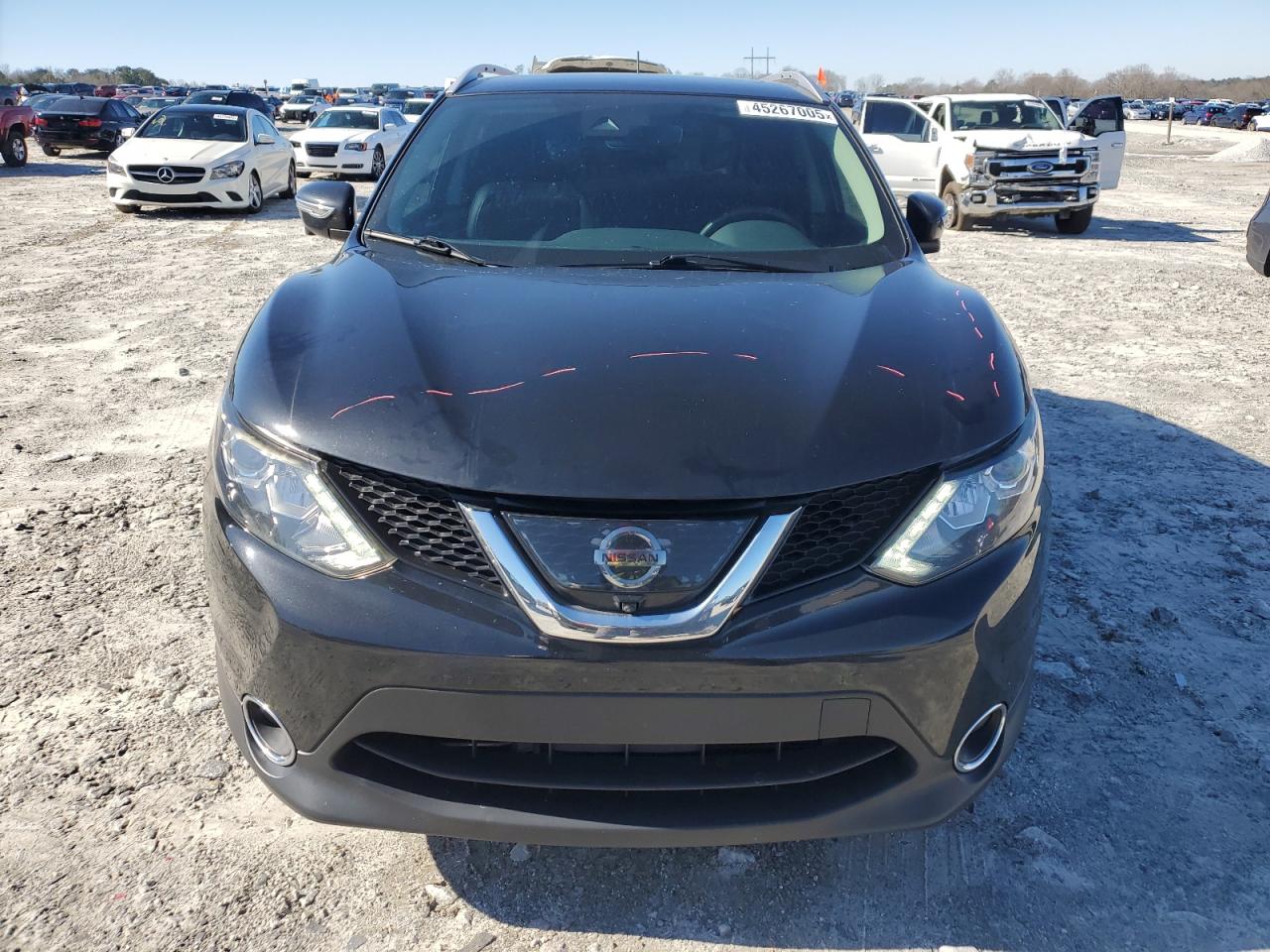 JN1BJ1CP8HW028497 NISSAN ROGUE 2017