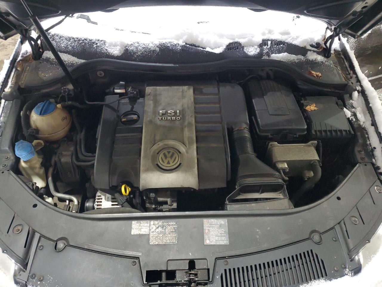 2008 Volkswagen Passat - Image 11